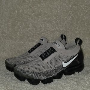 Nike Beige and Black Sneakers